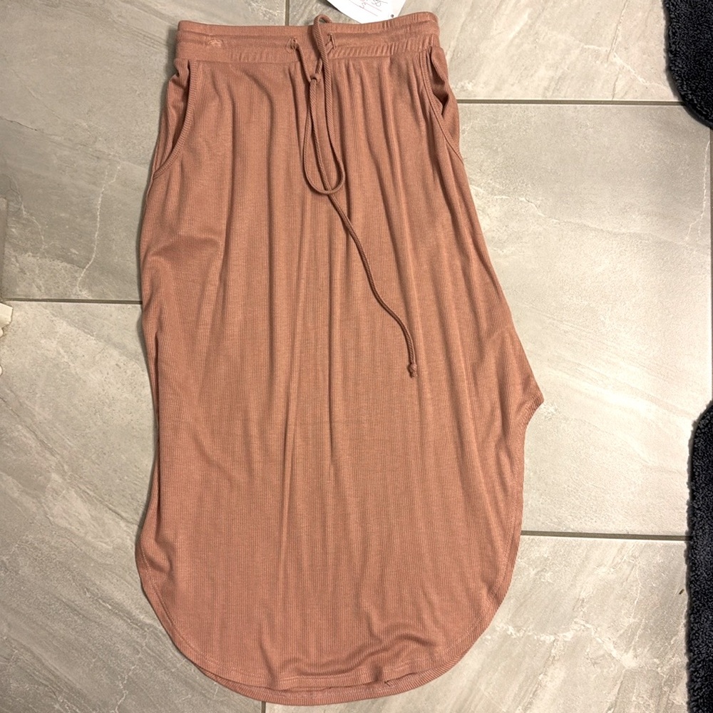 BRAND NEW Cozy Co by Cozy Casual ribbed skirt